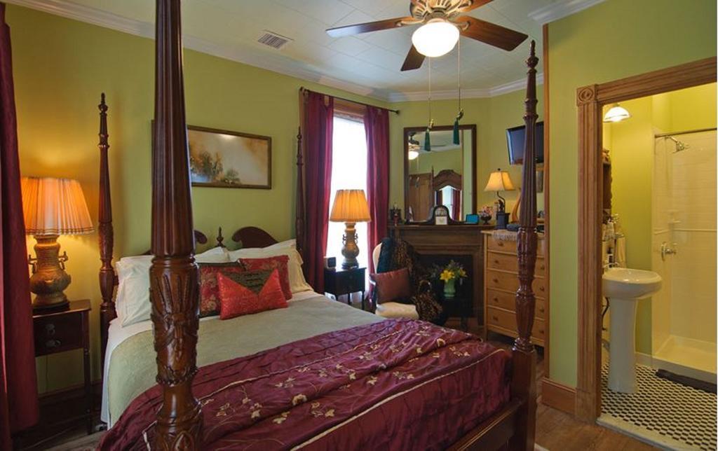 Shorecrest Bed And Breakfast Southold Habitación foto
